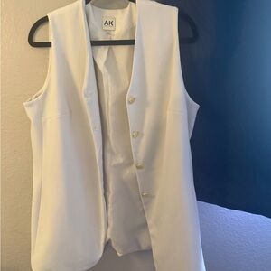Anne Klein White Sleeveless Vest